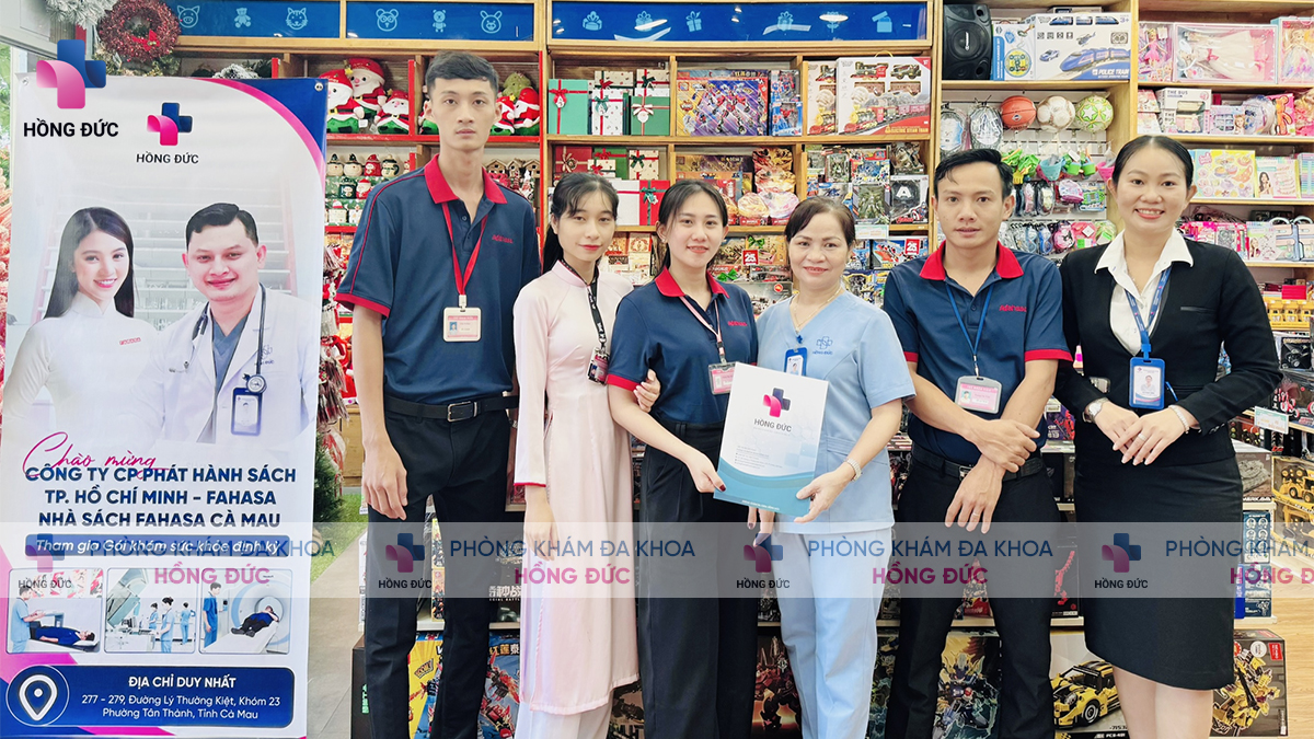 PKĐK HỒNG ĐỨC ĐỒNG HÀNH CÙNG NHÀ SÁCH FAHASA CÀ MAU TRONG CHƯƠNG TRÌNH KHÁM SỨC KHỎE ĐỊNH KỲ CHO CÁN BỘ NHÂN VIÊN